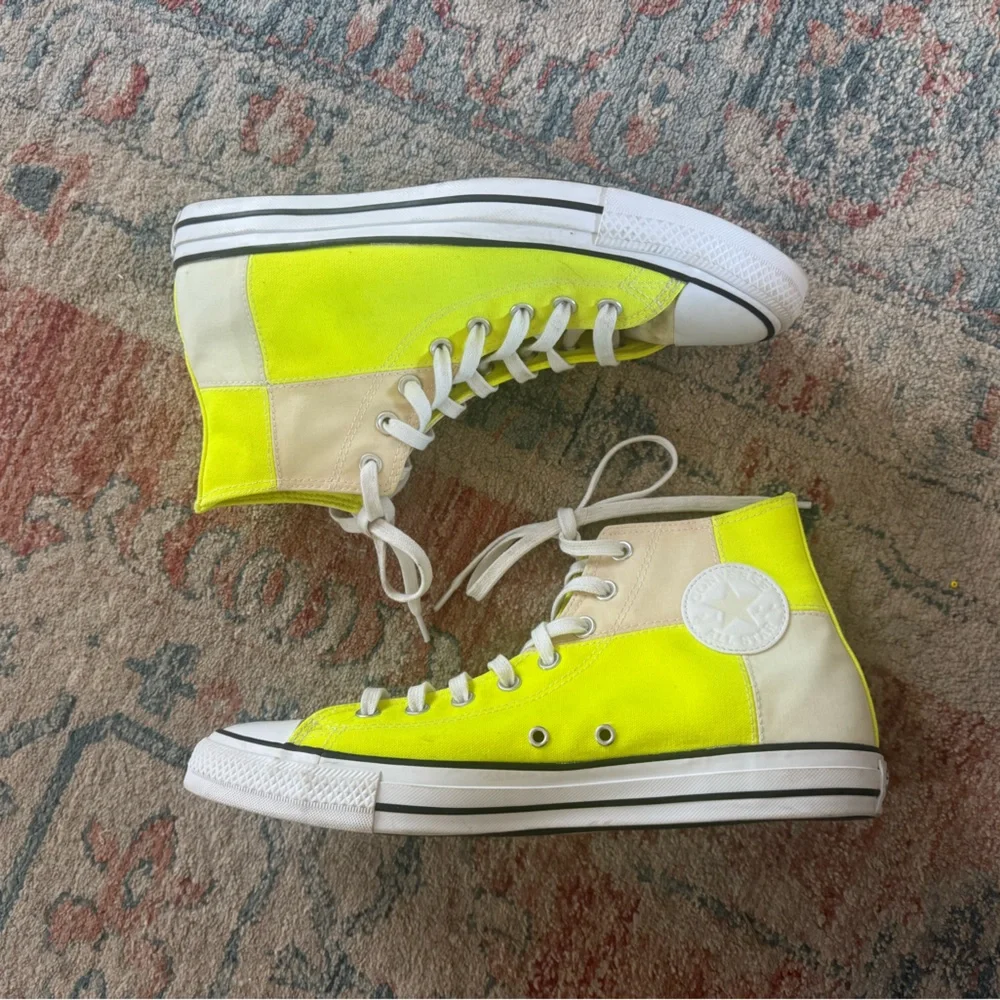CONVERSE Chuck Taylor All Star High Top UV Color Changing Lemon Venom Size 11 - Picture 2 of 7
